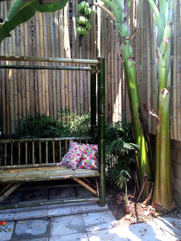 Green House Backpacker Hostel Chiang Mai Exterior photo