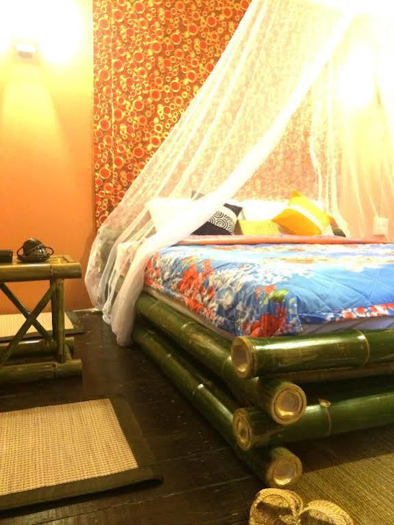 Green House Backpacker Hostel Chiang Mai Exterior photo